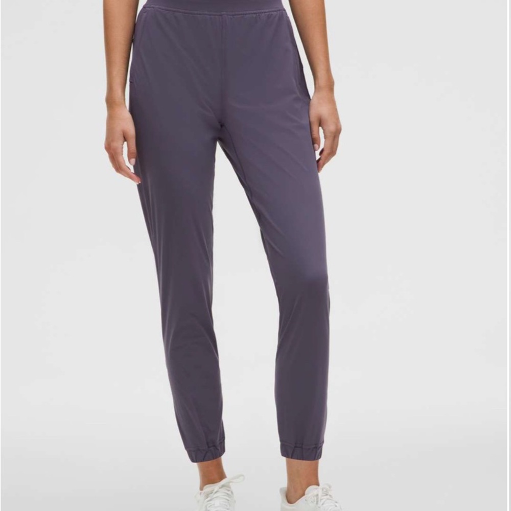 Lululemon Women's Purple Jogger Pants
Adapted State High Rise Jogger